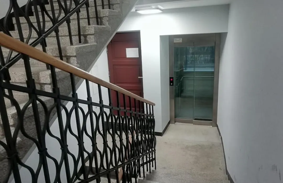 Skawińska Street Apt-1